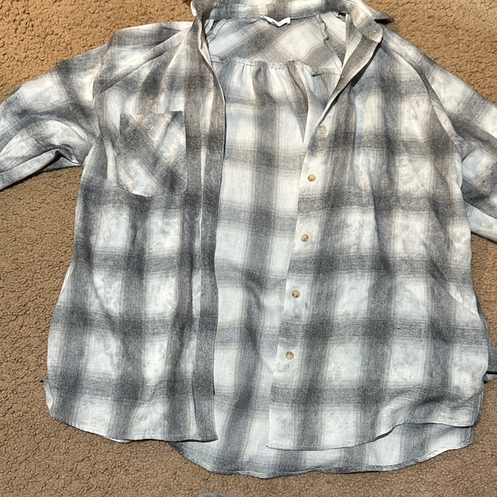 Women’s Oversized Plaid Button Up